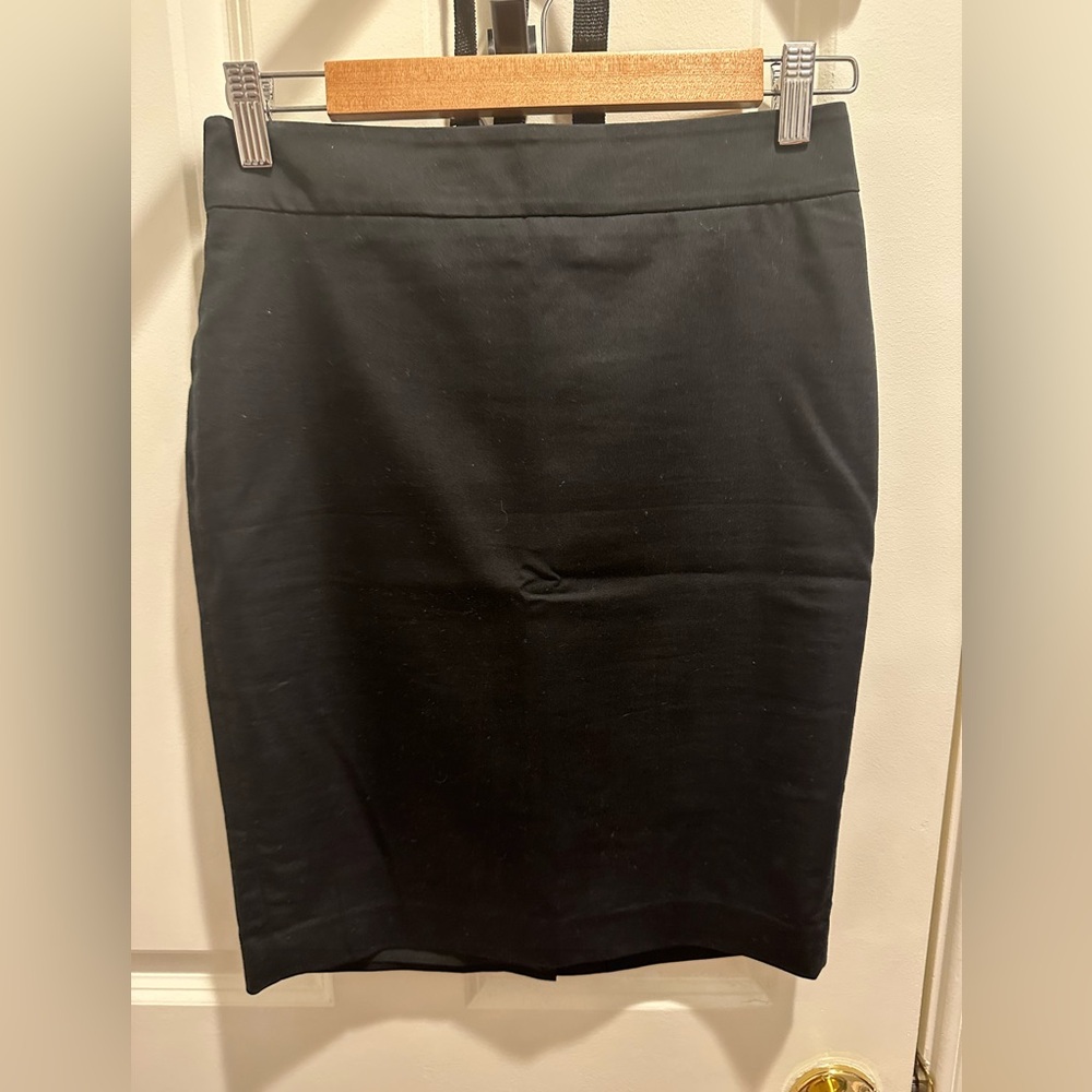 Ann Taylor black pencil skirt